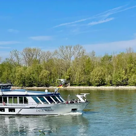 Rheinblick St Nikolaus Str Urmitz