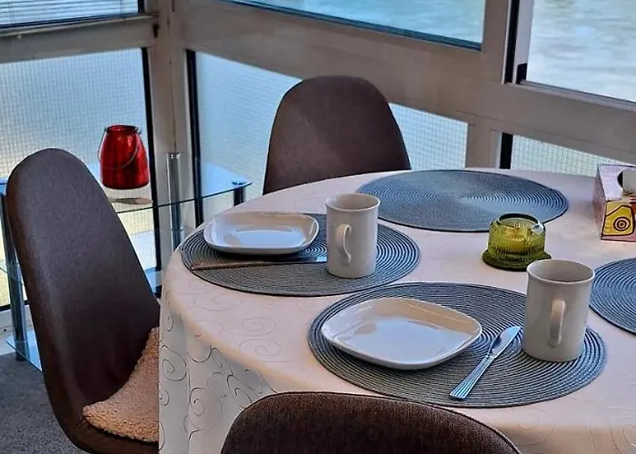 Rheinblick St Nikolaus Str * Urmitz