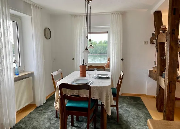 Rheinblick St Nikolaus Str Urmitz